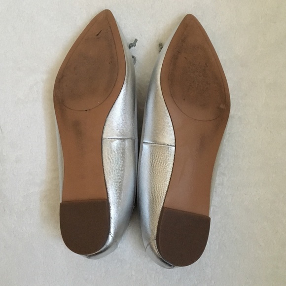 banana republic silver ballet flats - Picture 3 of 6
